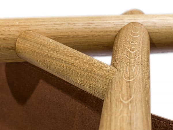 Ruskea Whiskey Chair kolmioliitos