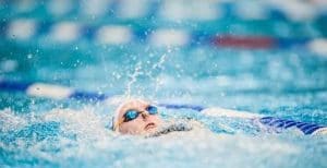 Uimari Emilie Pärnänen kärsi atsmaoireista pitkään, hyvä tyyny auttoi