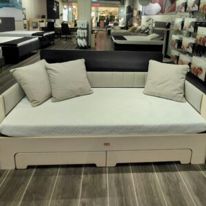 Hämeenlinna Outlet Kaissu Tuul 80x200 sängynrunko