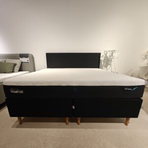 HELSINKI OUTLET Flexible Base -parivuode 180x200 cm