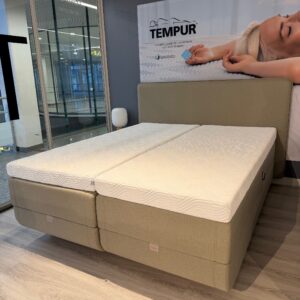 TIKKURILAN MALLISÄNKY North Adjustable -moottorisänky 160x200 cm